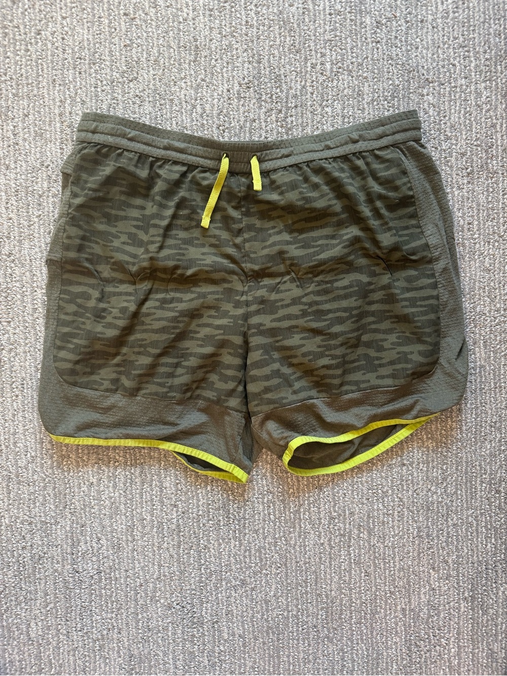 Icebreaker 150 Cool-Lite Merino Lyocell Running Shorts Olive Camo Men’s L